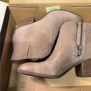 Frye Tan Heeled Boots with Western Silhouette